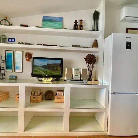 With Great Sea View And Community Swimming Pool And Private Parking01 *