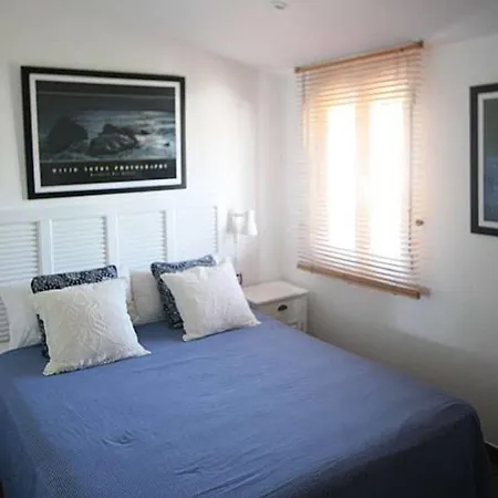 With Great Sea View And Community Swimming Pool And Private Parking01